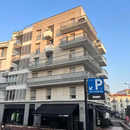 Plaza One Bedroom With Ac