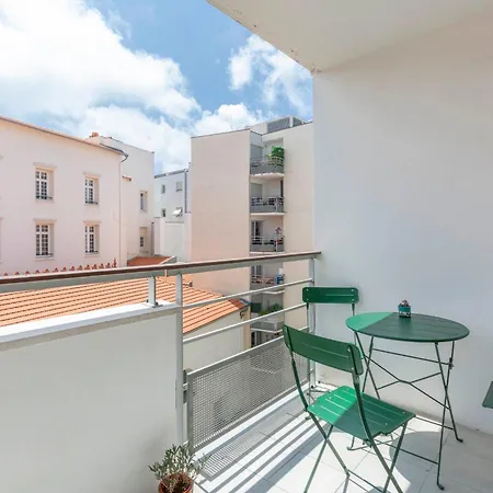 Сasa de vacaciones Plaza One-bedroom With Ac Antibes