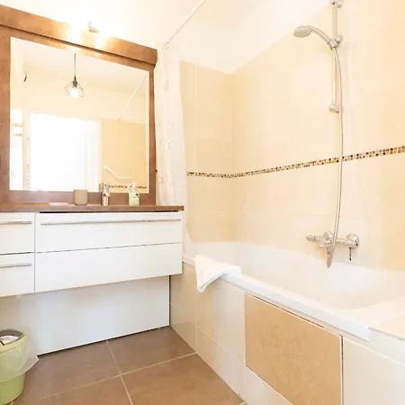 Plaza One-bedroom With Ac Сasa de vacaciones *